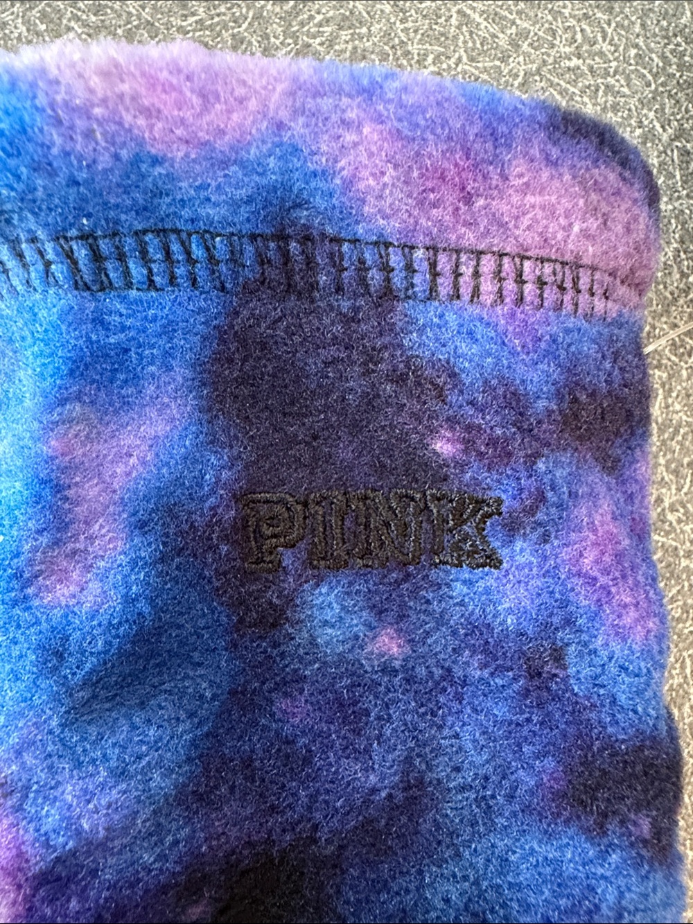 Victoria's Secret PINK Fleece Gaiter - Blue and Purple Tie-Dye - Picture 6 of 7
